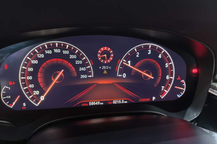 Used BMW 6 Series GT 2018 630i Luxury Design Package Odometer Close Up
