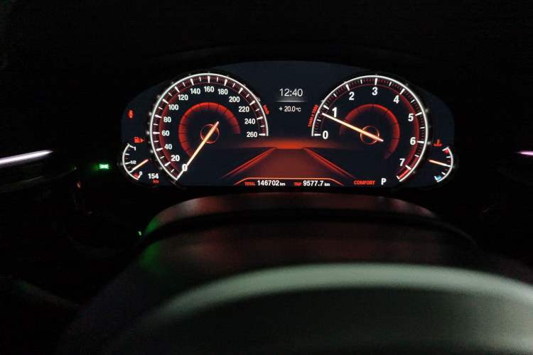 Used BMW 6 Series GT 2018 640i xDrive M Sport Package Odometer Close Up