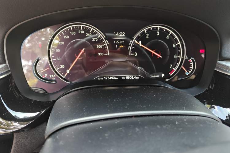 Used BMW 6 Series GT 2018 630i M Sport Package Odometer Close Up