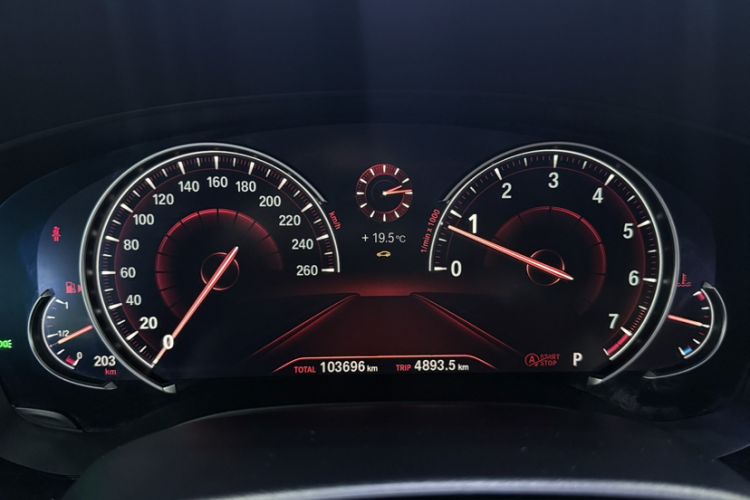 Used BMW 6 Series GT 2018 640i xDrive M Sport Package Odometer Close Up