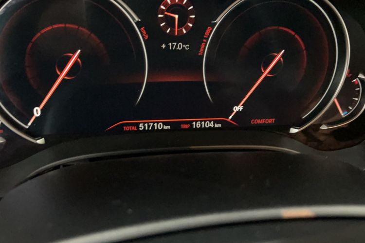 Used BMW 6 Series GT 2018 630i Luxury Design Package Odometer Close Up