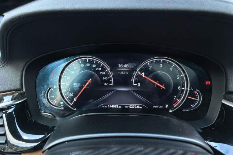 Used BMW 6 Series GT 2018 630i M Sport Package Odometer Close Up