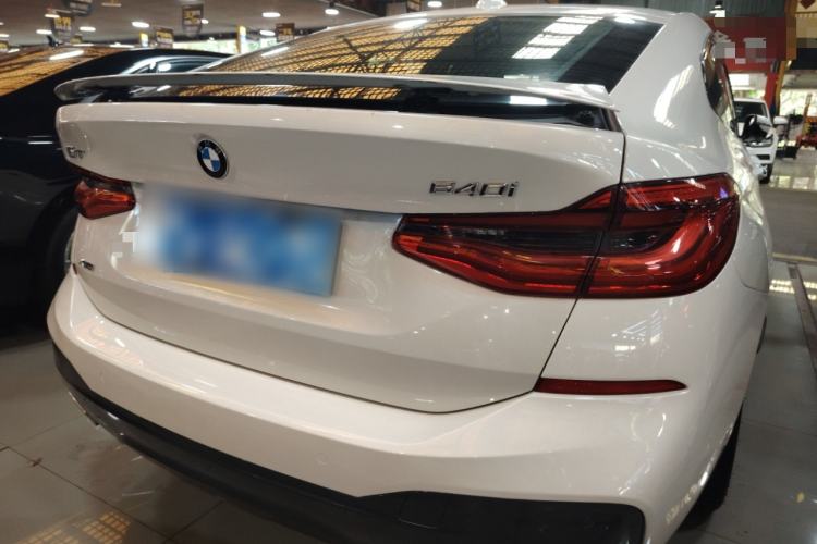 Used BMW 6 Series GT 2018 640i xDrive M Sport Package Rear Right 45 Deg