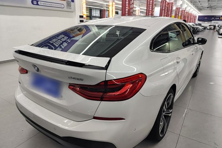 Used BMW 6 Series GT 2018 640i xDrive M Sport Package Rear Right 45 Deg