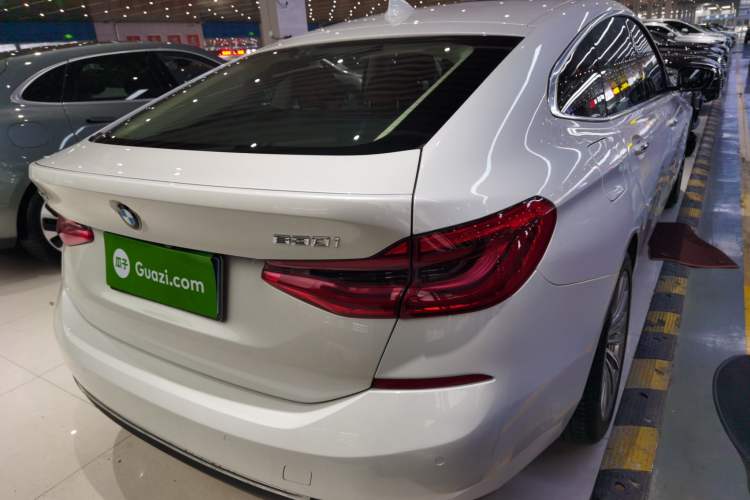 Used BMW 6 Series GT 2018 630i Luxury Design Package Rear Right 45 Deg