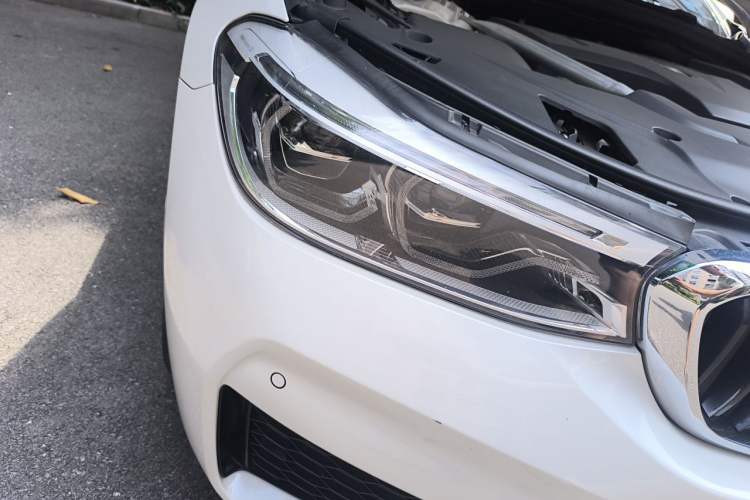 Used BMW 6 Series GT 2018 630i M Sport Package Right Front Headlight