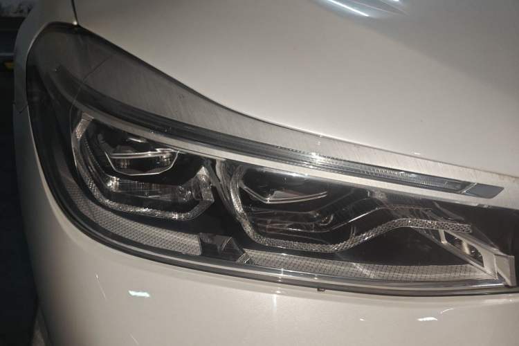Used BMW 6 Series GT 2018 630i M Sport Package Right Front Headlight