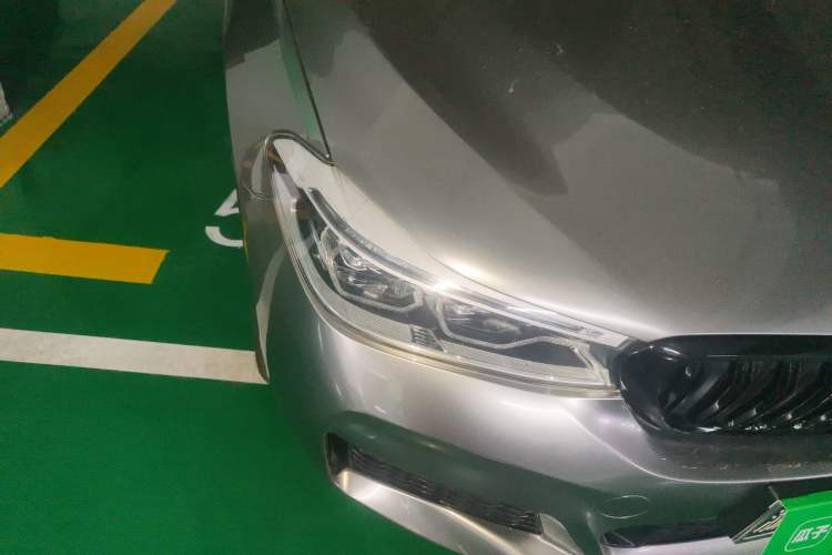 Used BMW 6 Series GT 2018 640i xDrive M Sport Package Right Front Headlight