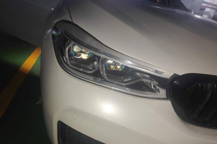 Used BMW 6 Series GT 2018 630i M Sport Package Right Front Headlight