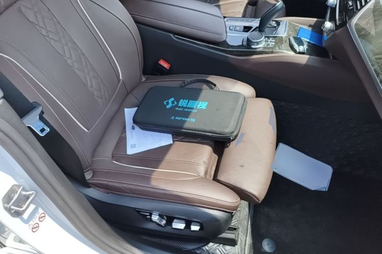 Used BMW 6 Series GT 2018 640i xDrive M Sport Package Right Front Seat
