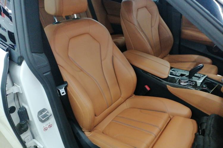 Used BMW 6 Series GT 2018 630i M Sport Package Right Front Seat