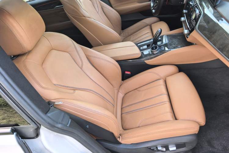 Used BMW 6 Series GT 2018 630i M Sport Package Right Front Seat