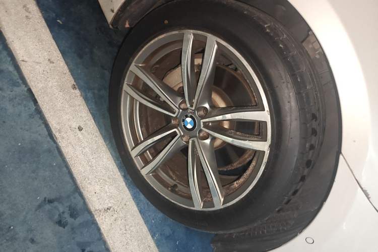 Used BMW 6 Series GT 2018 630i M Sport Package Right Front Wheel Hub