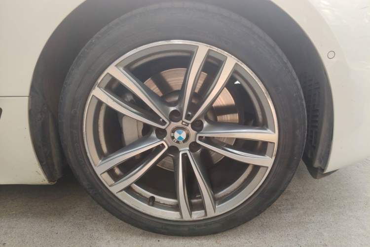 Used BMW 6 Series GT 2018 630i M Sport Package Right Front Wheel Hub
