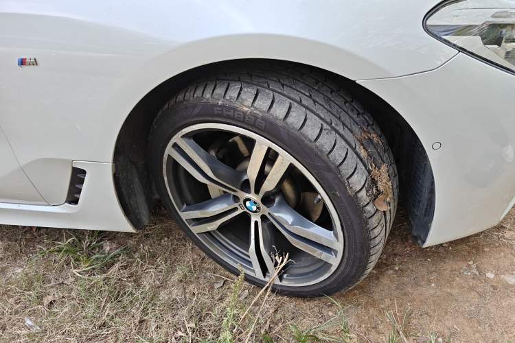 Used BMW 6 Series GT 2018 630i M Sport Package Right Front Wheel Hub