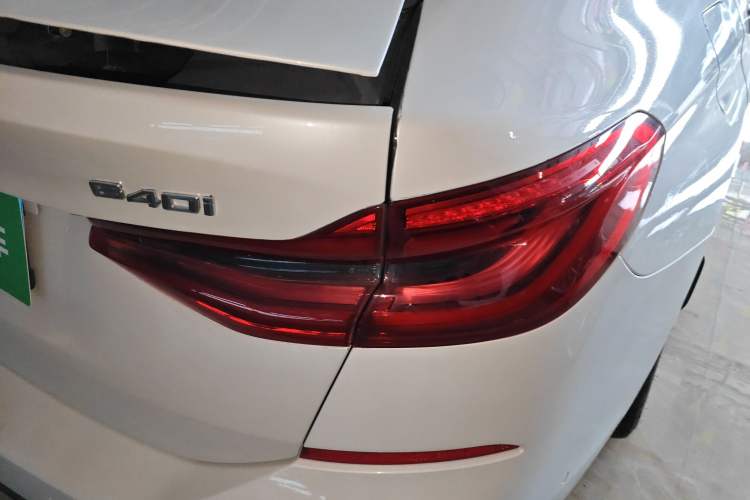 Used BMW 6 Series GT 2018 640i xDrive M Sport Package Right Rear Taillight