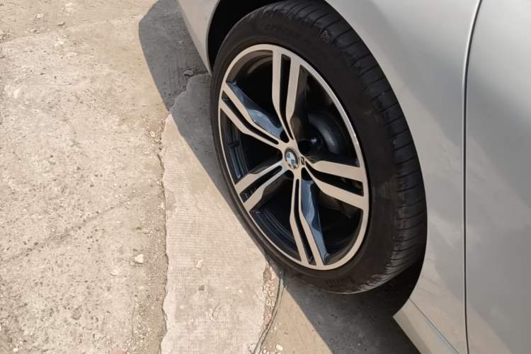 Used BMW 6 Series GT 2018 640i xDrive M Sport Package Right Rear Wheel Hub