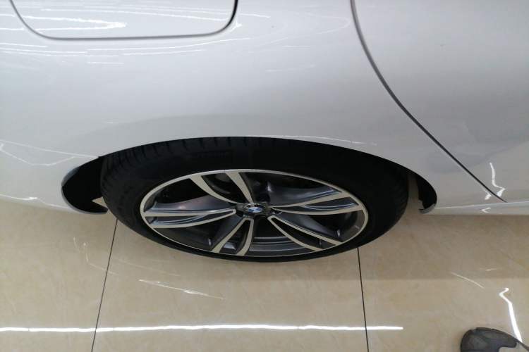 Used BMW 6 Series GT 2018 630i M Sport Package Right Rear Wheel Hub