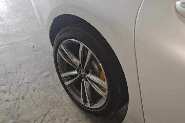 Used BMW 6 Series GT 2018 630i M Sport Package Right Rear Wheel Hub