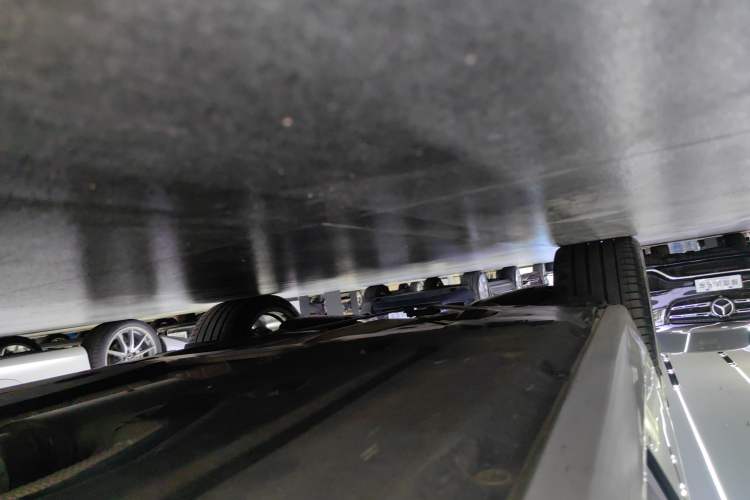 Used BMW 6 Series GT 2018 640i xDrive M Sport Package Right Side Sill