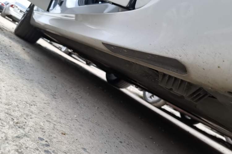Used BMW 6 Series GT 2018 640i xDrive M Sport Package Right Side Sill