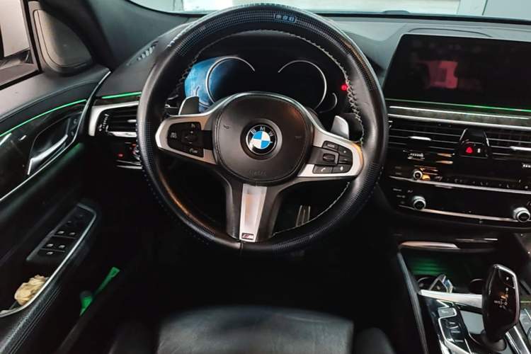 Used BMW 6 Series GT 2018 630i M Sport Package Steering Wheel