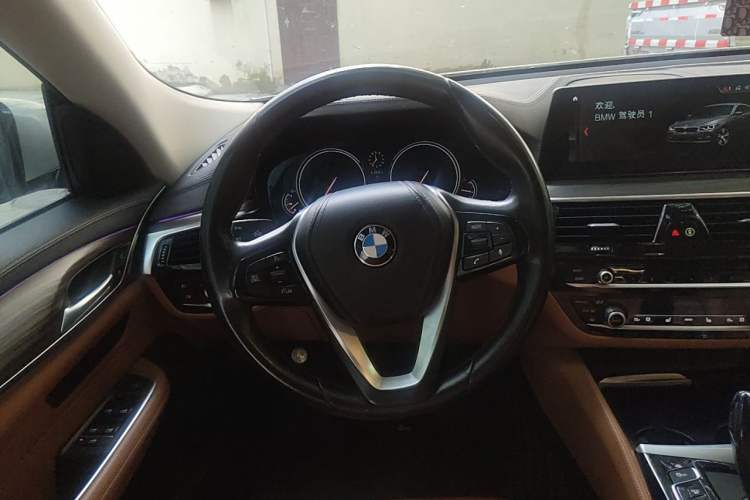 Used BMW 6 Series GT 2018 630i Luxury Design Package Steering Wheel