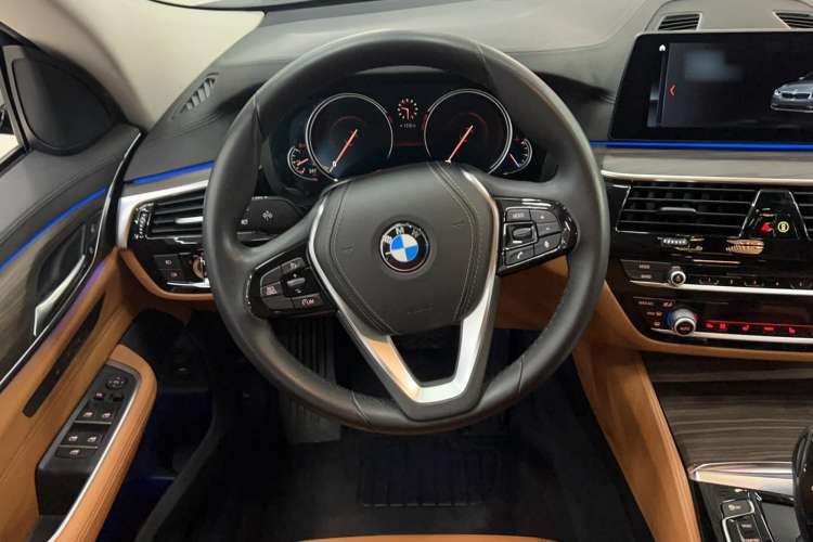Used BMW 6 Series GT 2018 630i Luxury Design Package Steering Wheel