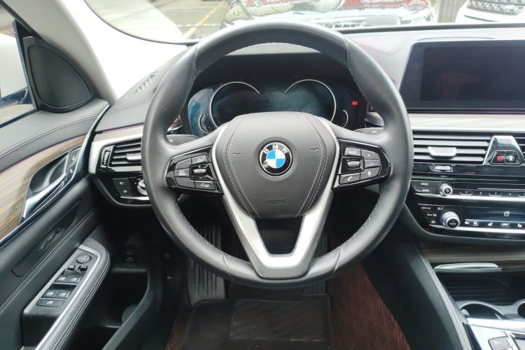 Used BMW 6 Series GT 2018 630i Luxury Design Package Steering Wheel