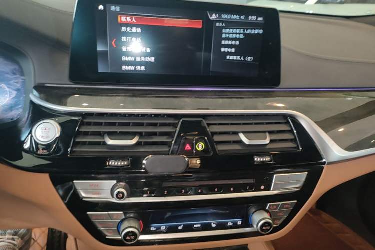 Used BMW 6 Series GT 2019 630i M Sport Package Audio And AC Panel