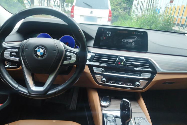 Used BMW 6 Series GT 2019 630i Luxury Design Package Center Console