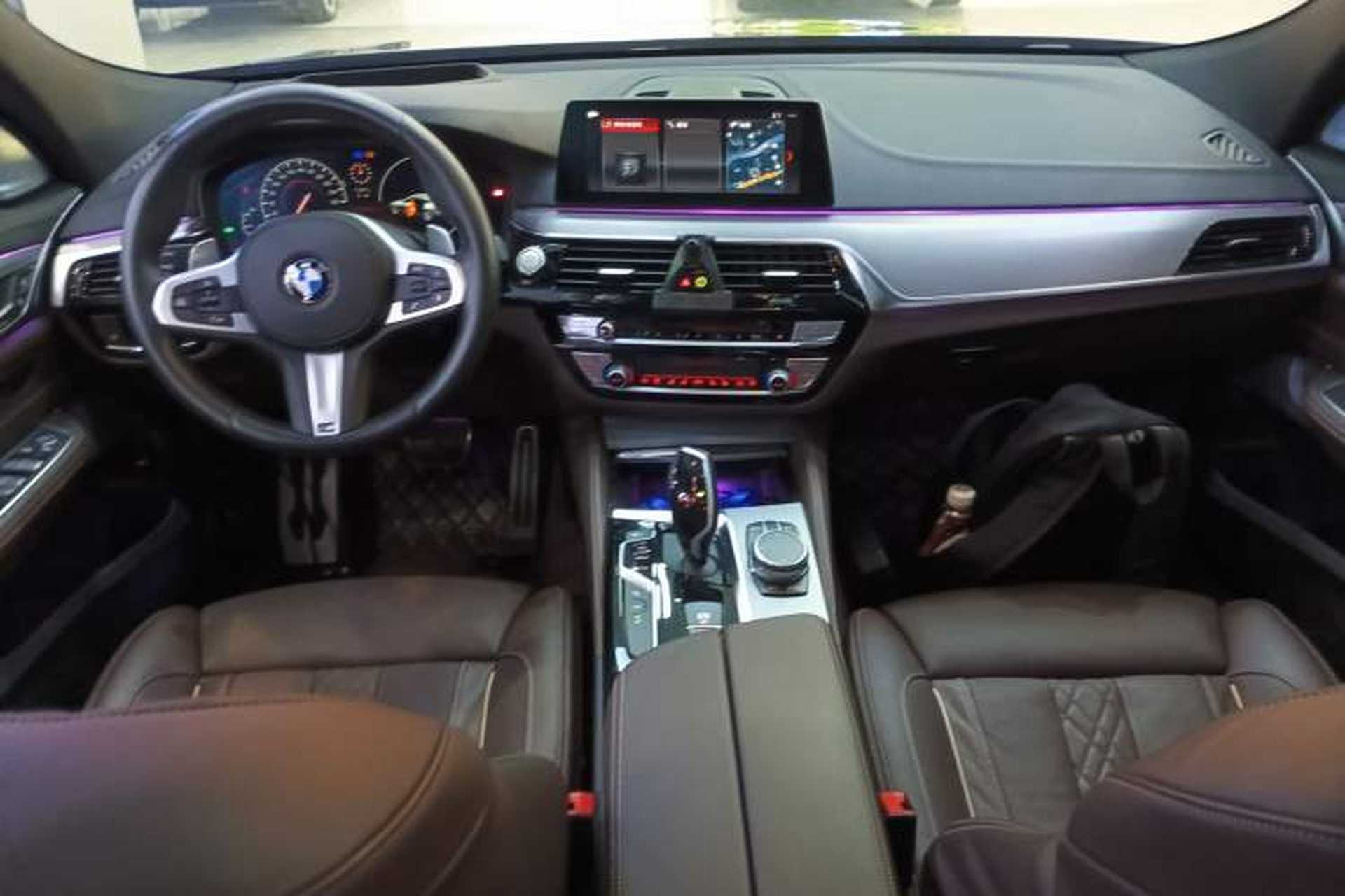 Used BMW 6 Series GT 2019 630i M Sport Touring Edition Center Console