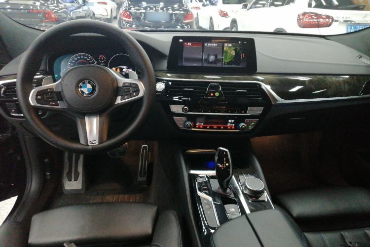 Used BMW 6 Series GT 2019 630i M Sport Package Center Console