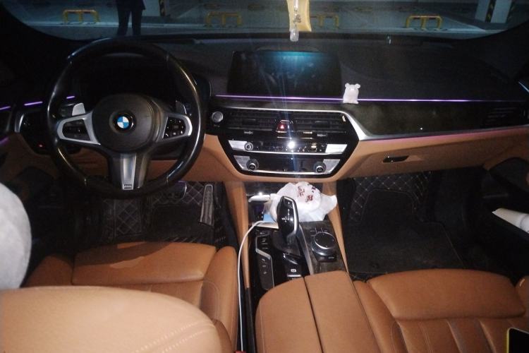 Used BMW 6 Series GT 2019 630i M Sport Package Center Console