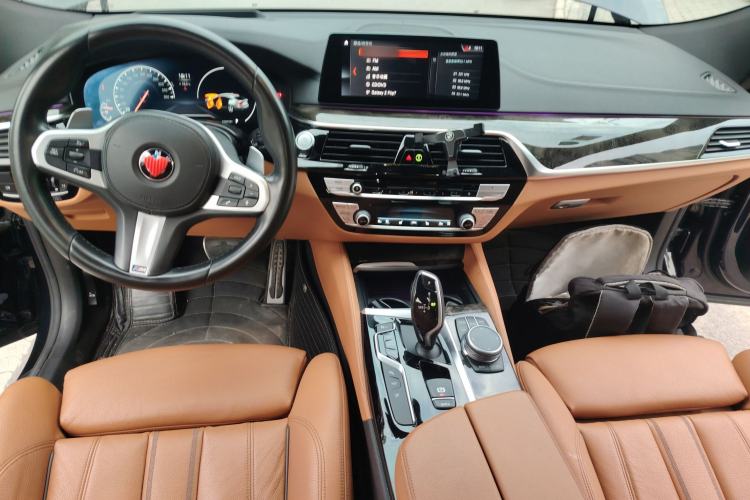 Used BMW 6 Series GT 2019 630i M Sport Package Center Console