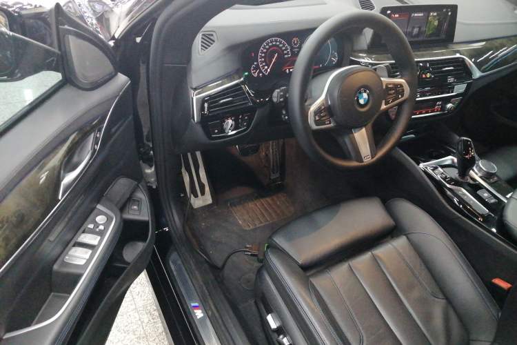 Used BMW 6 Series GT 2019 630i M Sport Package Driver Seat