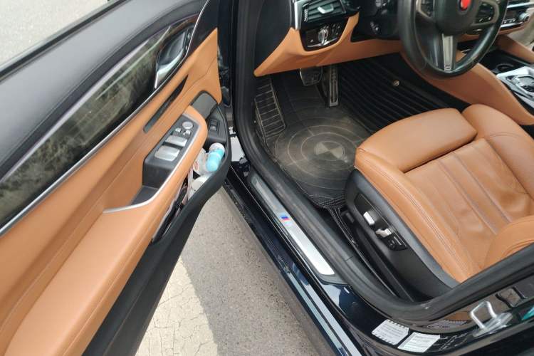 Used BMW 6 Series GT 2019 630i M Sport Package Driver Seat