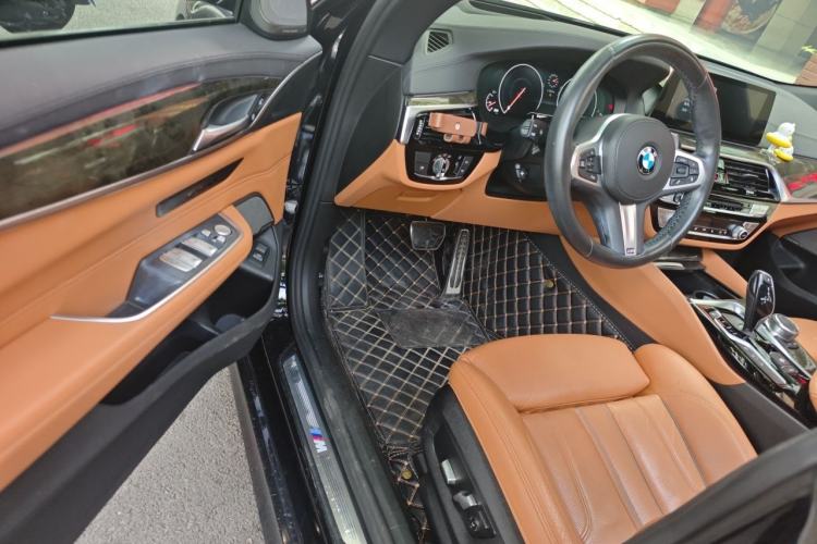 Used BMW 6 Series GT 2019 630i M Sport Package Driver Seat