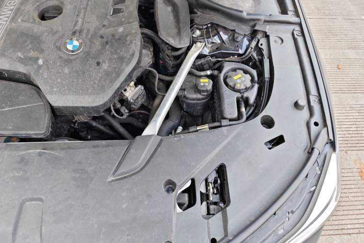 Used BMW 6 Series GT 2019 630i M Sport Package Engine Bay Left