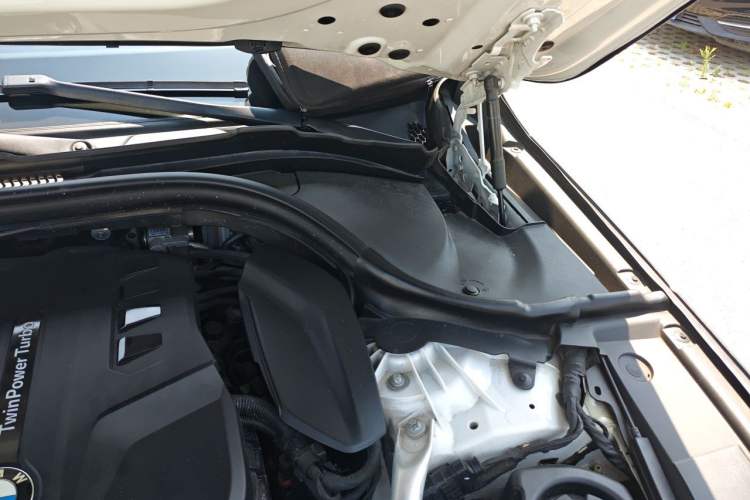 Used BMW 6 Series GT 2019 630i M Sport Package Engine Bay Left