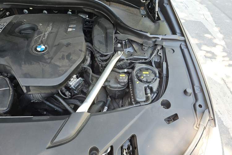 Used BMW 6 Series GT 2019 630i M Sport Touring Edition Engine Bay Left