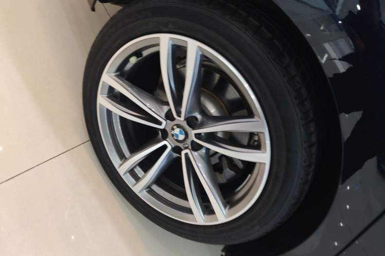 Used BMW 6 Series GT 2019 630i M Sport Package Exterior 4