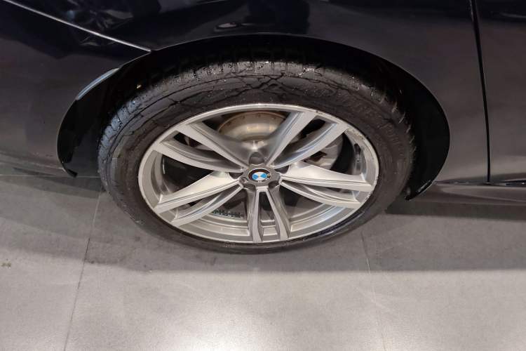 Used BMW 6 Series GT 2019 630i M Sport Package Exterior 5