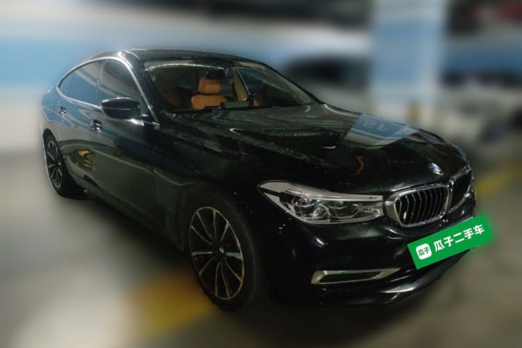 Used BMW 6 Series GT 2019 630i Luxury Design Package Front Right 45 Deg