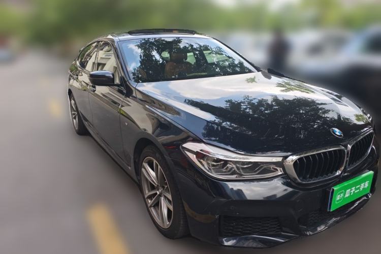Used BMW 6 Series GT 2019 630i M Sport Package Front Right 45 Deg