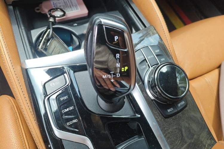Used BMW 6 Series GT 2019 630i M Sport Package Gear Lever