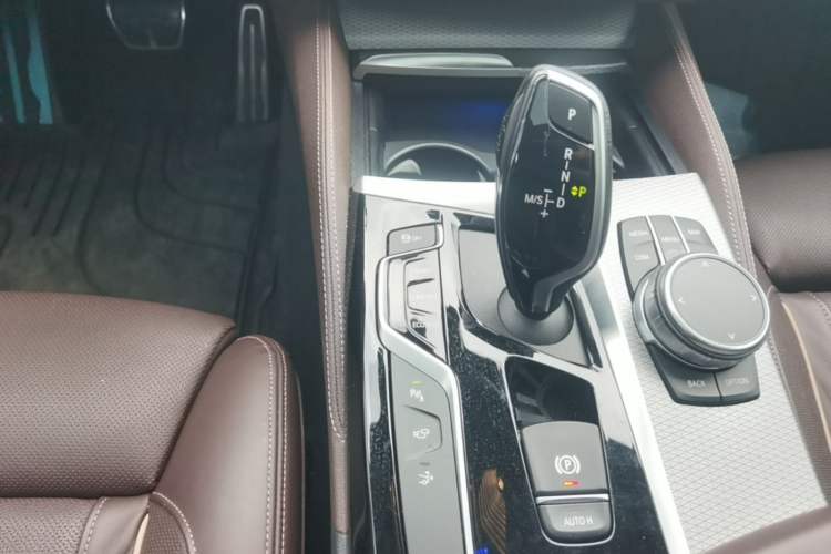 Used BMW 6 Series GT 2019 630i M Sport Touring Edition Gear Lever