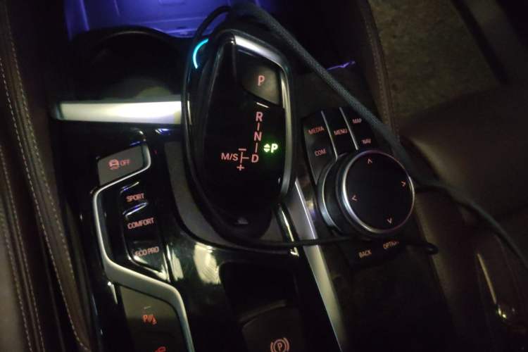 Used BMW 6 Series GT 2019 630i M Sport Touring Edition Gear Lever
