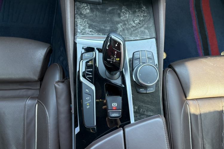 Used BMW 6 Series GT 2019 630i M Sport Touring Edition Gear Lever