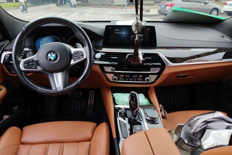 Used BMW 6 Series GT 2019 630i M Sport Package Interior 2
